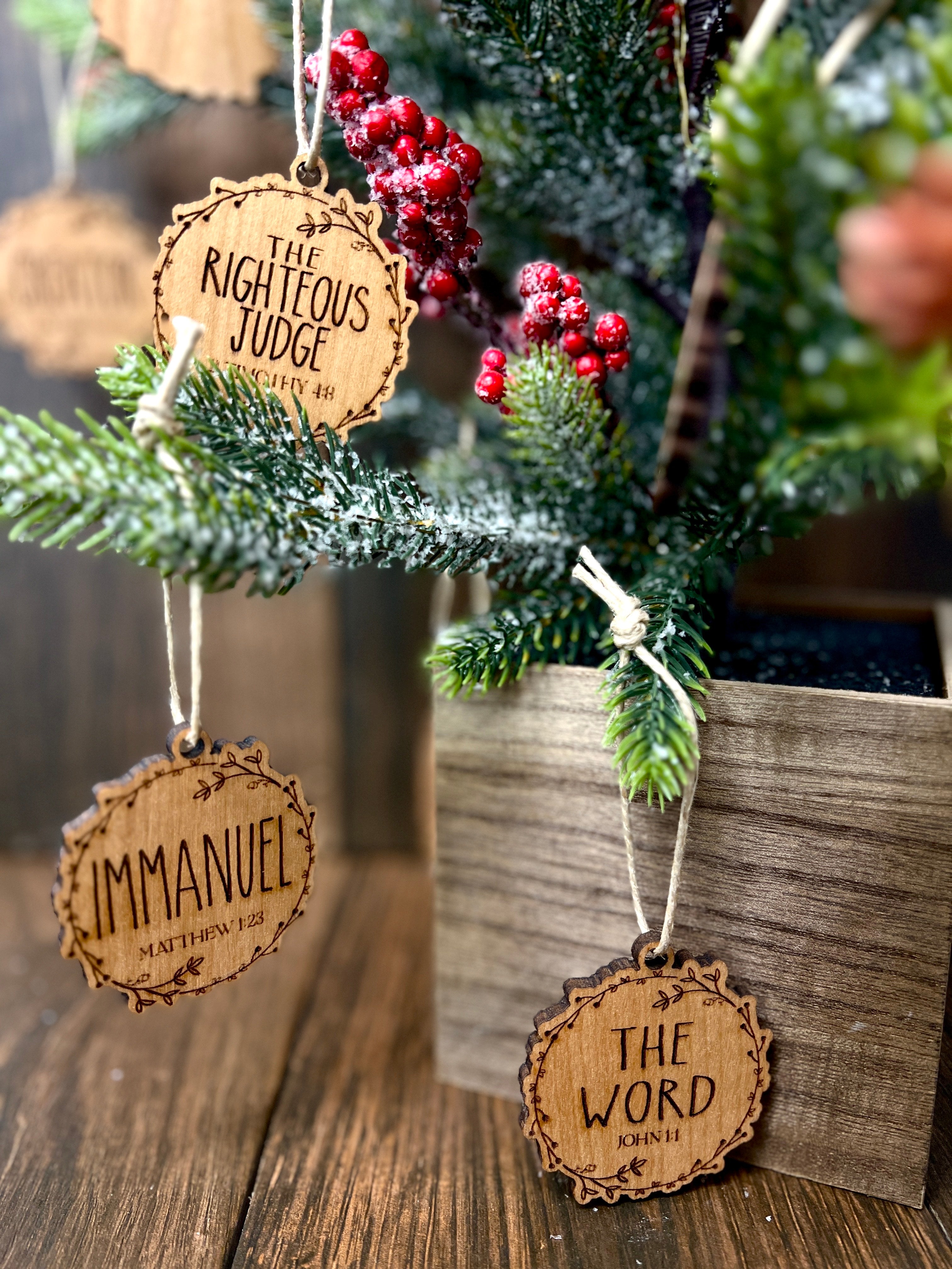25 Names of Jesus Ornaments